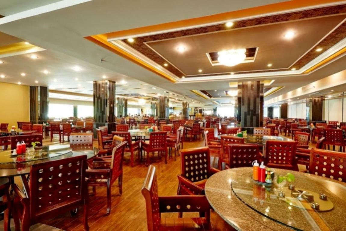 Ease Jomtien Hotel Exterior foto